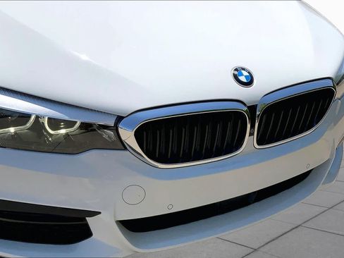Used 2019 BMW 530i w/ M Sport Package RWD image 28