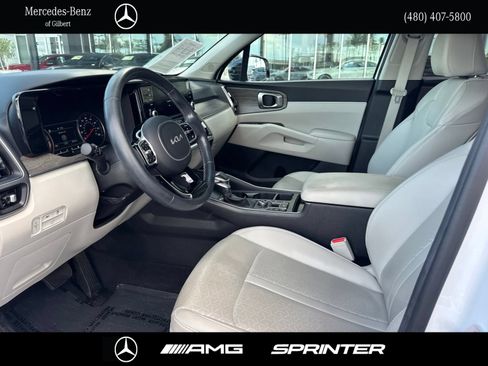Used 2023 Kia Sorento EX w/ Panoramic Sunroof Package FWD image 11
