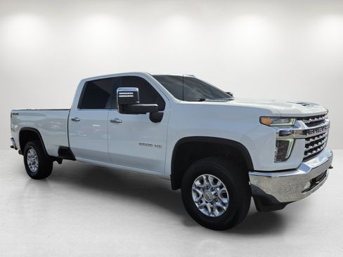 Used 2022 Chevrolet Silverado 2500 LTZ AWD/4WD image 3