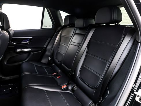 Certified 2024 Mercedes-Benz GLC 300 image 10