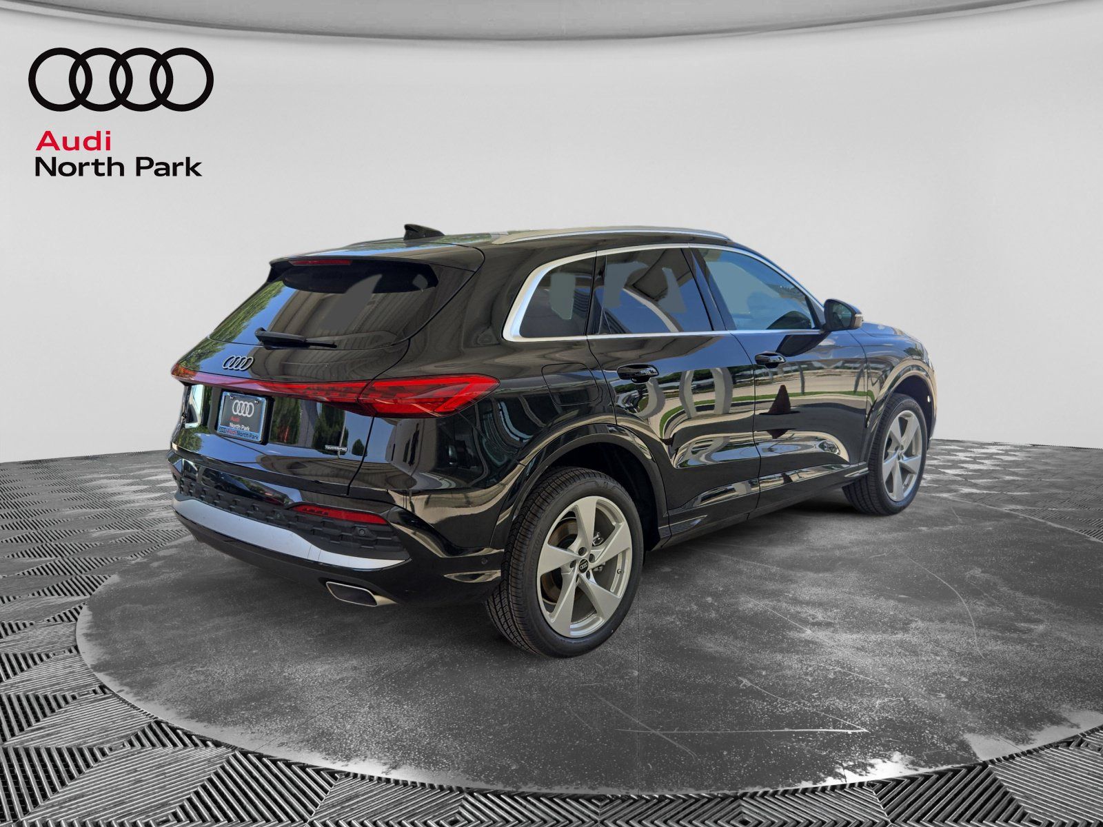 New 2026 Audi Q5 Premium Plus AWD/4WD image 5