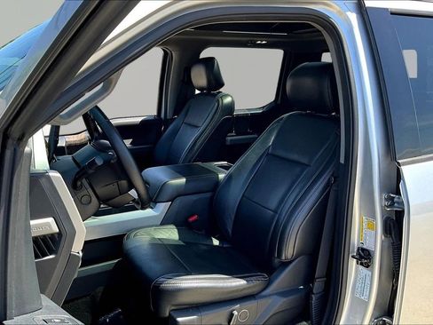 Used 2017 Ford F250 Lariat w/ Lariat Ultimate Package AWD/4WD image 23