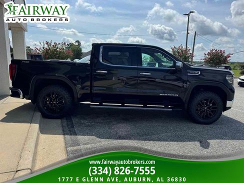 Used 2024 GMC Sierra 1500 SLT w/ SLT Premium Plus Package AWD/4WD image 5