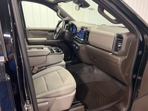 Certified 2023 GMC Sierra 1500 SLE image 8