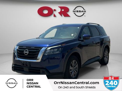 Used 2025 Nissan Pathfinder SV FWD image 1