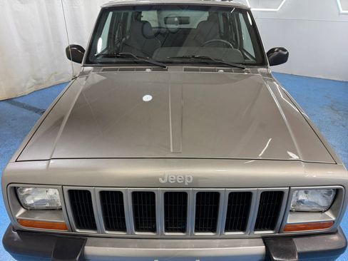 Used 2000 Jeep Cherokee Sport image 9