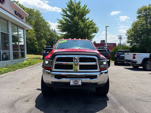 Used 2016 RAM 2500 Tradesman w/ Chrome Appearance Group AWD/4WD image 3