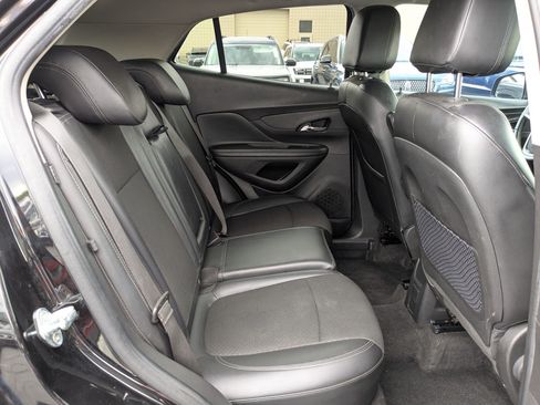 Used 2019 Buick Encore Sport Touring AWD/4WD image 31
