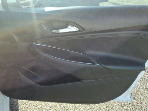 Used 2017 Chevrolet Cruze Premier FWD image 13