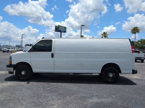 Used 2024 Chevrolet Express 2500 Extended w/ Driver Convenience Package RWD image 8