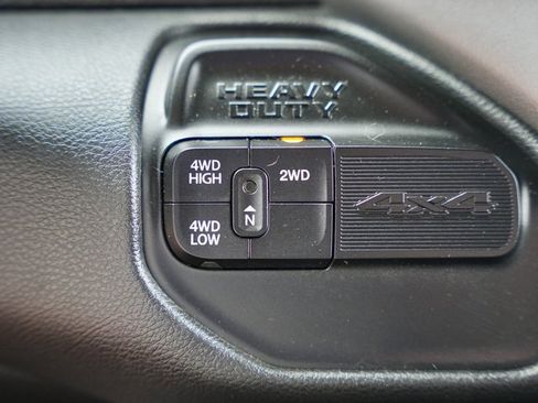 Used 2022 RAM 3500 Big Horn image 22