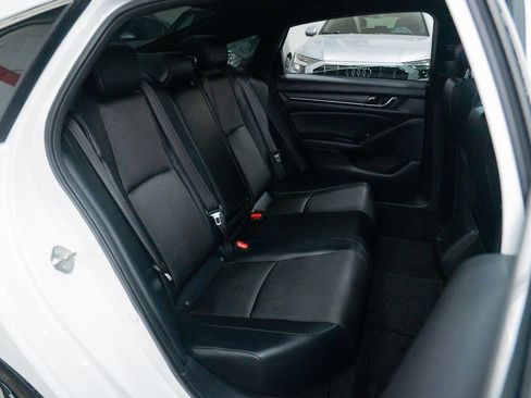 Used 2018 Honda Accord Sport image 26