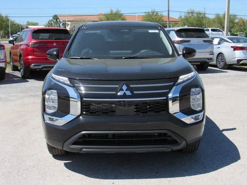 New 2026 Mitsubishi Outlander ES FWD image 7