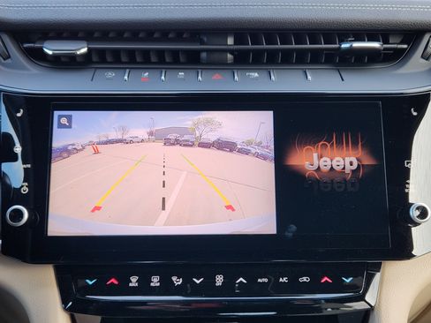 New 2026 Jeep Grand Cherokee Limited AWD/4WD image 15