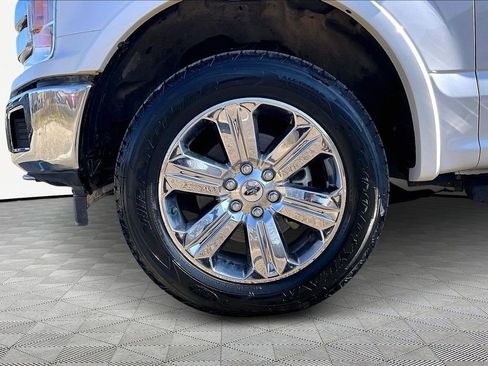 Used 2019 Ford F150 Lariat image 9