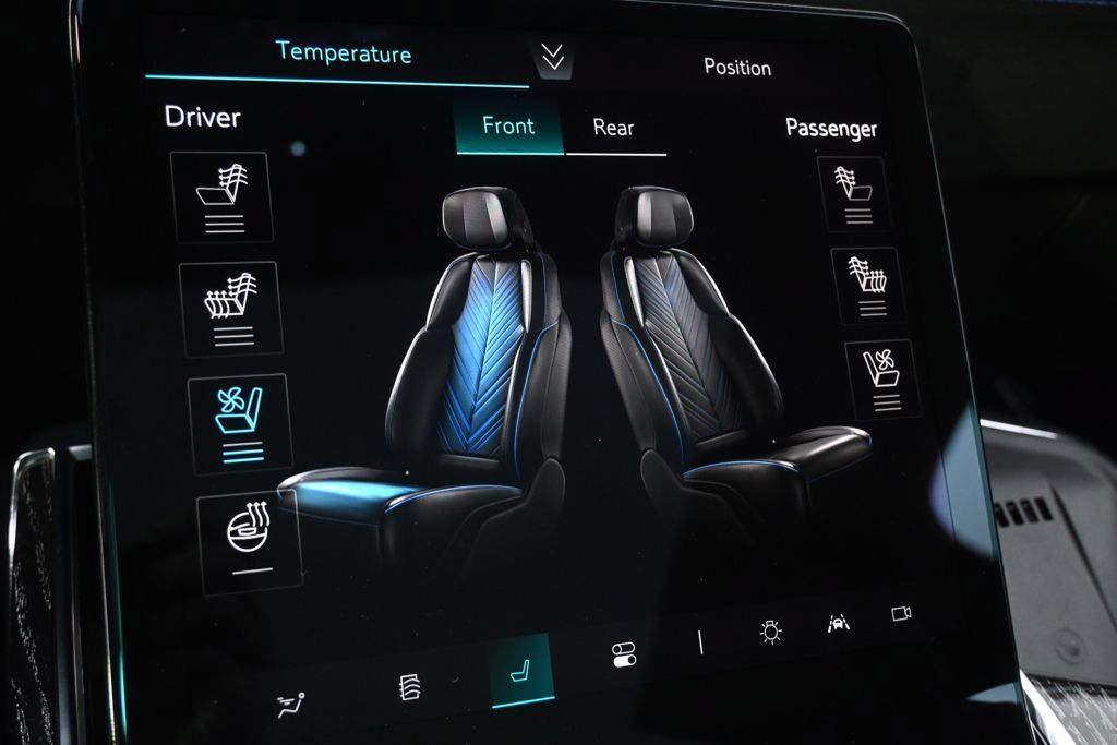 Certified 2025 Cadillac Escalade IQ Sport 1 AWD/4WD image 33