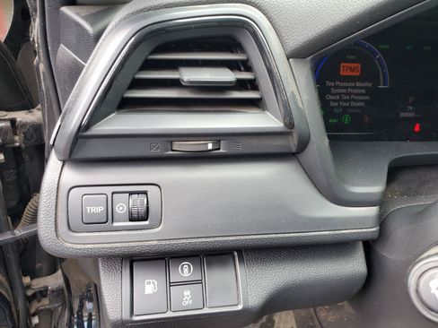 Used 2019 Honda Insight EX image 16