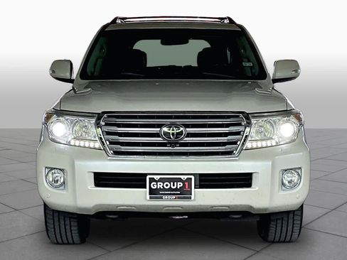 Used 2015 Toyota Land Cruiser AWD/4WD image 3