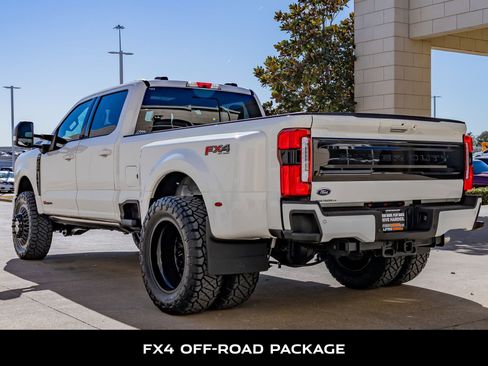 Used 2025 Ford F350 Platinum image 7