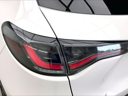 Certified 2025 Honda HR-V Sport image 26