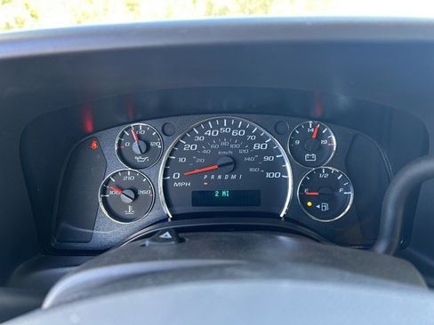 New 2025 Chevrolet Express 2500 Extended w/ Driver Convenience Package image 20