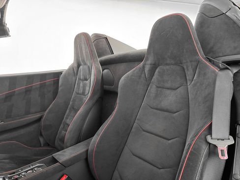 Used 2015 McLaren 650S Spider image 15
