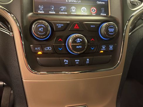 Used 2015 Jeep Grand Cherokee Overland AWD/4WD image 17