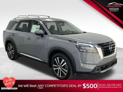 New 2025 Nissan Pathfinder Platinum w/ Cargo Package