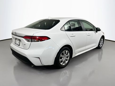 Used 2026 Toyota Corolla LE FWD image 4