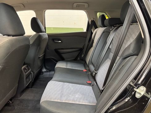 Used 2023 Nissan Rogue SV AWD/4WD image 19