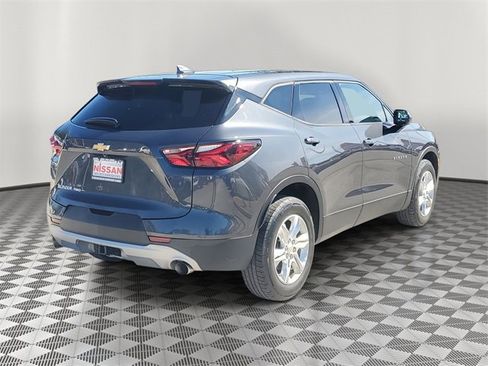 Used 2021 Chevrolet Blazer LT image 2