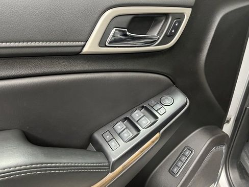 Used 2020 GMC Yukon XL Denali image 27