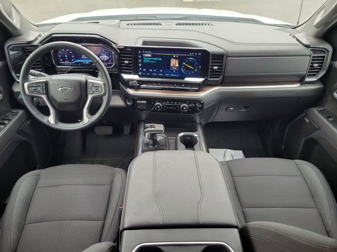 Used 2025 Chevrolet Silverado 1500 RST w/ Convenience Package II image 9