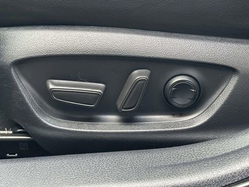 Used 2024 Toyota Camry SE image 15