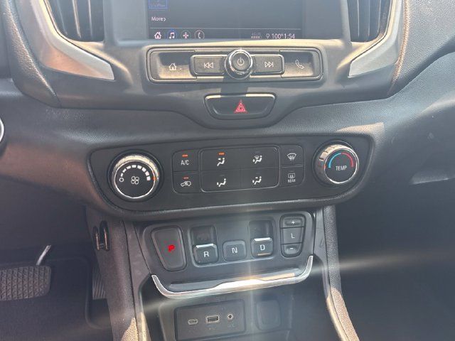 Used 2021 GMC Terrain SLE FWD image 23