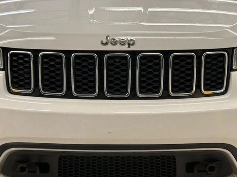 Used 2017 Jeep Grand Cherokee Limited w/ Trailer Tow Group IV AWD/4WD image 6