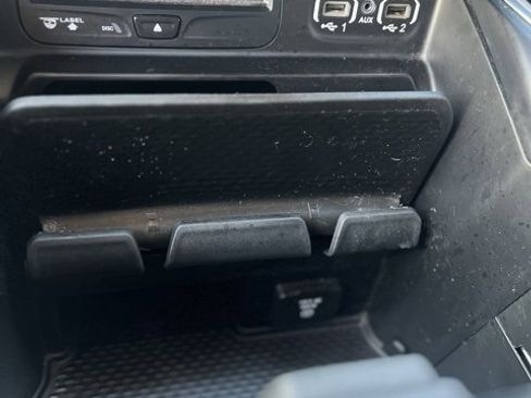 Used 2019 RAM 1500 Laramie image 19