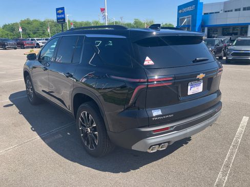 New 2026 Chevrolet Traverse LT w/ Sun and Wheel Package image 5