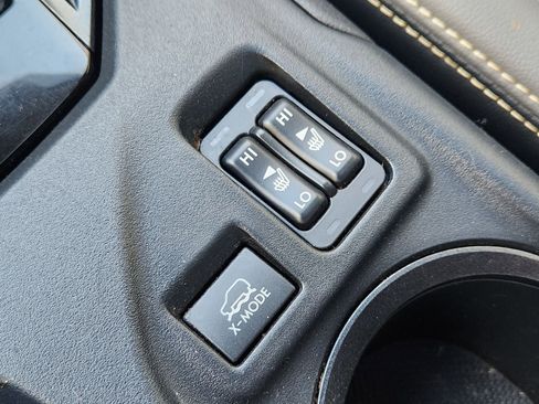 Used 2022 Subaru Crosstrek 2.5i Sport w/ Moonroof Package image 24