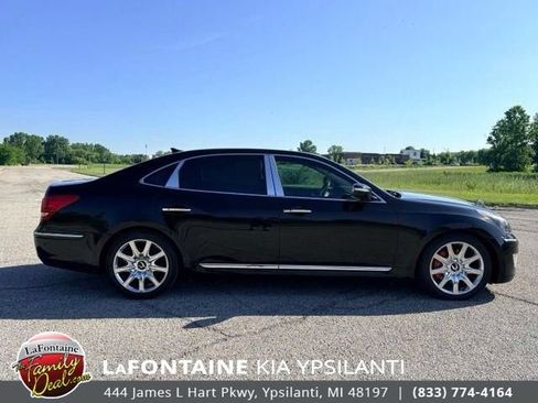 Used 2011 Hyundai Equus Signature RWD image 6