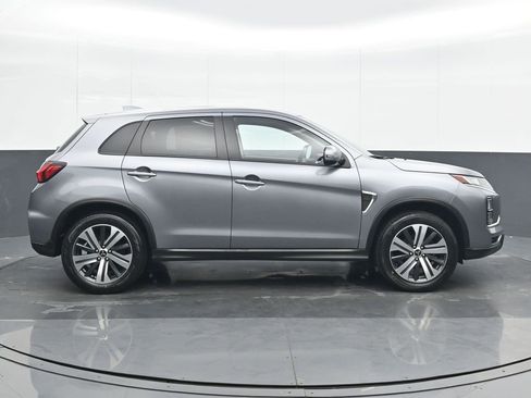 Used 2024 Mitsubishi Outlander Sport SE image 7