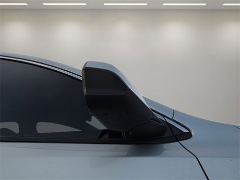 Used 2021 GMC Terrain SLE w/ Driver Convenience Package image 16