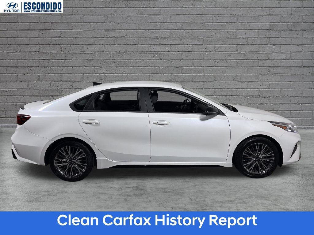 Used 2022 Kia Forte GT-Line w/ GT-Line Technology Package FWD image 2