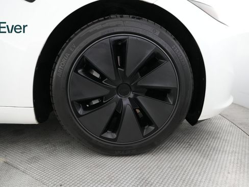 Used 2025 Tesla Model 3 Long Range AWD/4WD image 20