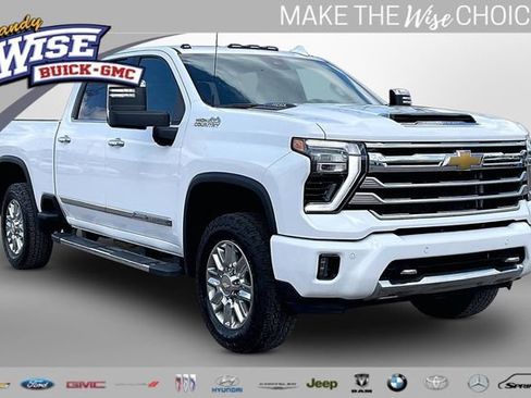 Certified 2024 Chevrolet Silverado 2500 High Country w/ High Country Premium Package AWD/4WD image 1
