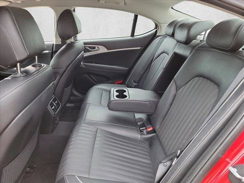Used 2019 Genesis G70 3.3T Advanced RWD image 14