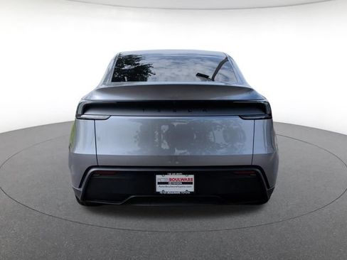 Used 2026 Tesla Model Y 2WD image 4