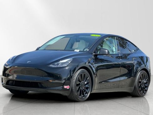 Used 2022 Tesla Model Y Performance AWD/4WD image 7