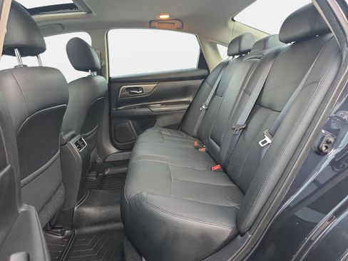 Used 2015 Nissan Altima 3.5 SL FWD image 13