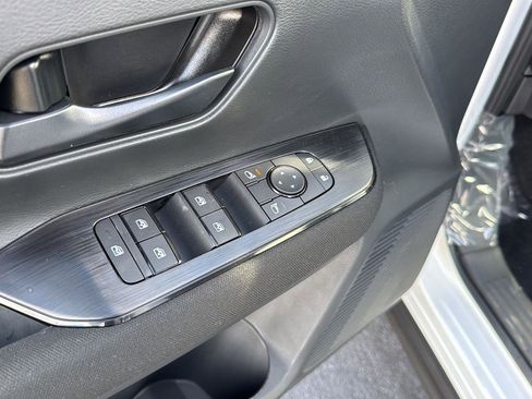 New 2026 Nissan Kicks S image 26